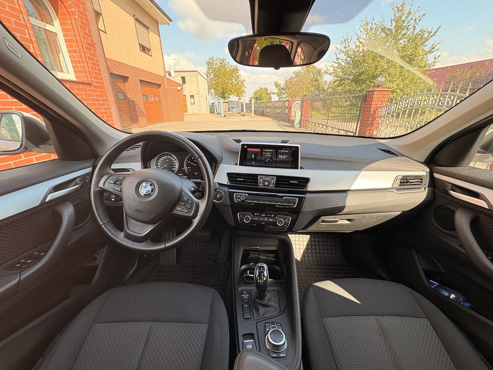 Sprzedam BMW X1 sDrive 16d