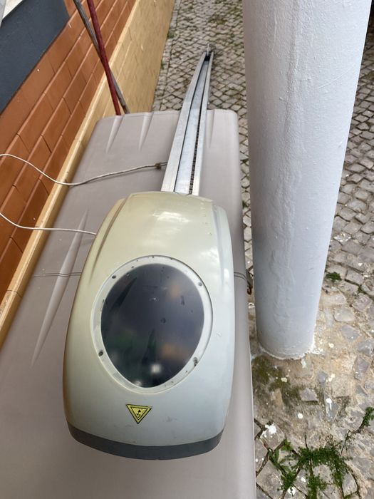 Motor de portao de garagem