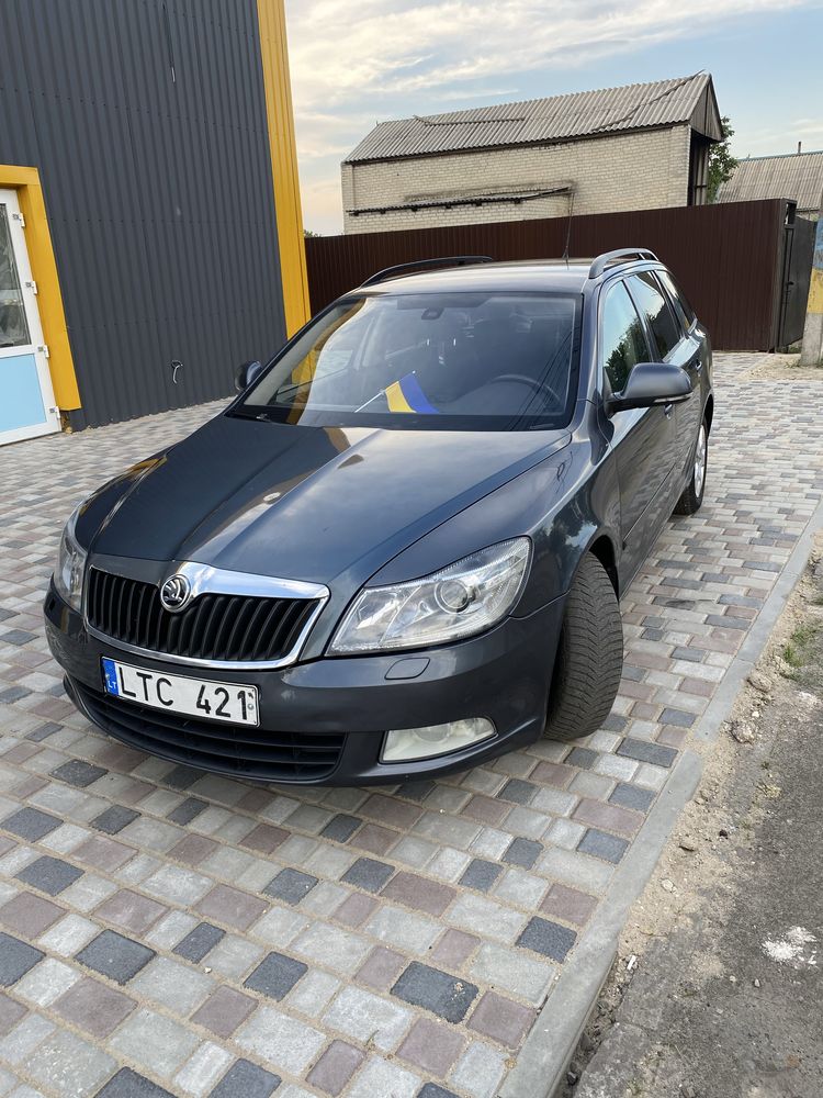 Skoda Octavia 1.9 tdi 2009 автомат