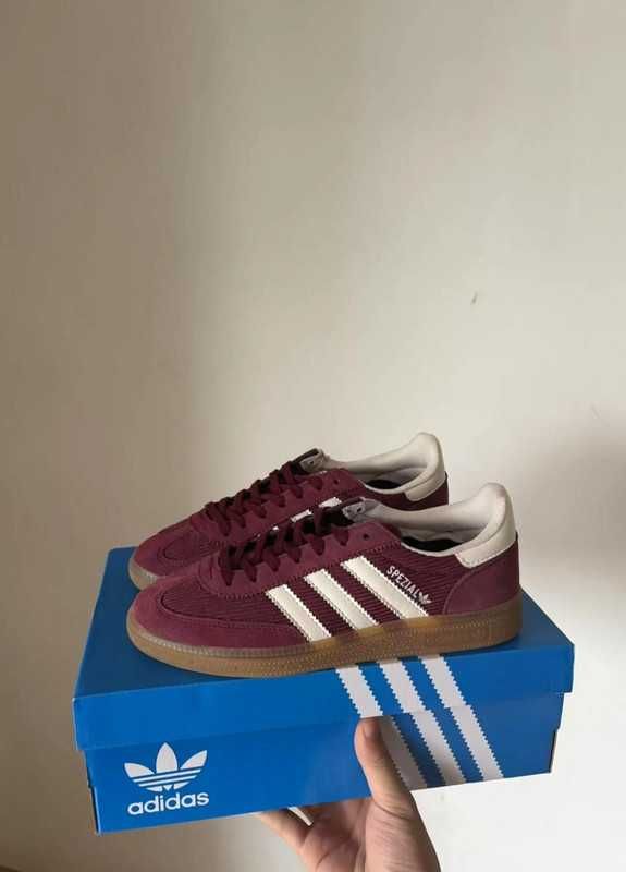 ButyDamskie | adidasHandballSpezialShadow Red.41
