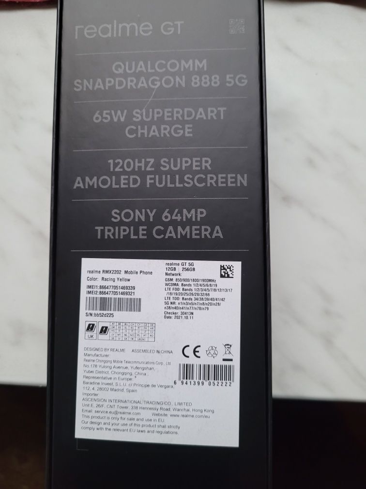 Realme GT 12/256 GB Racing Yellow.