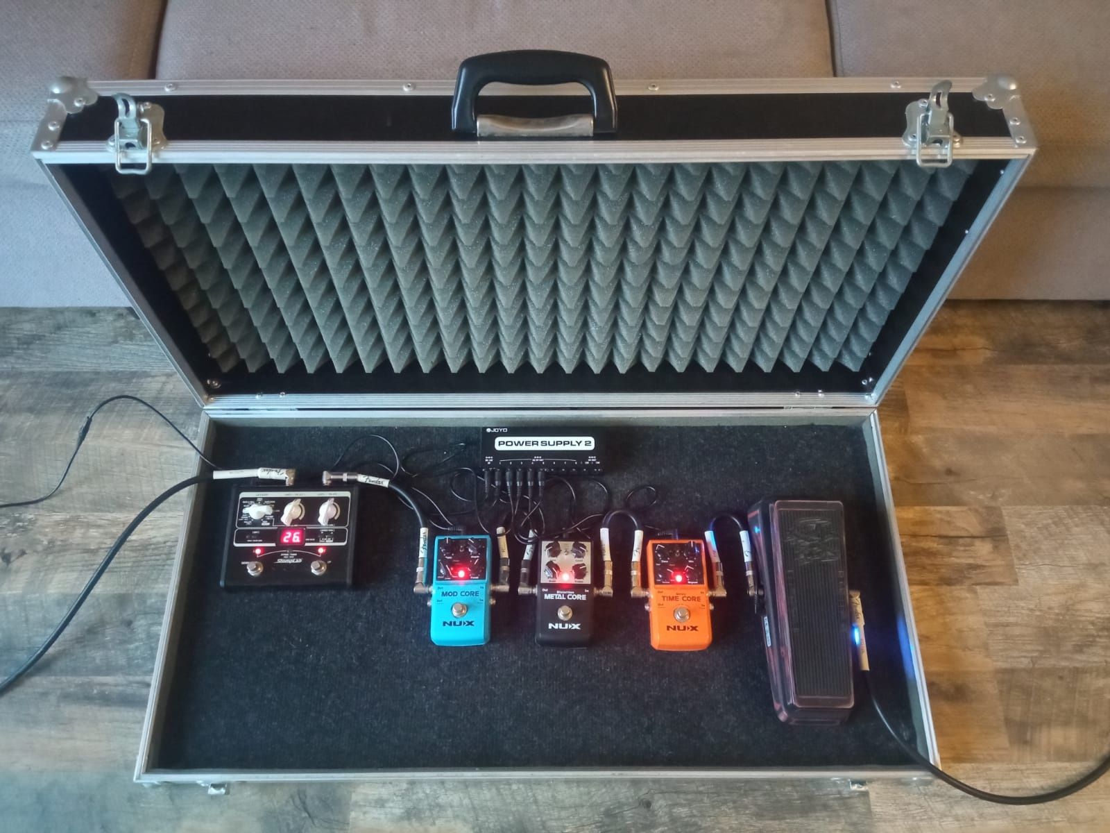 Efekt gitarowy NUX METAL CORE
