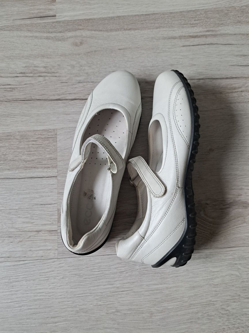 Baleriny Ecco 38