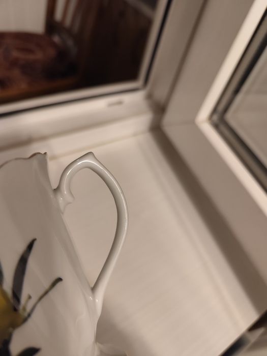 2 чашки, итальянская керамика, фарфор.