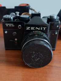 Aparat fotograficzny Zenit z obiektywem Helios