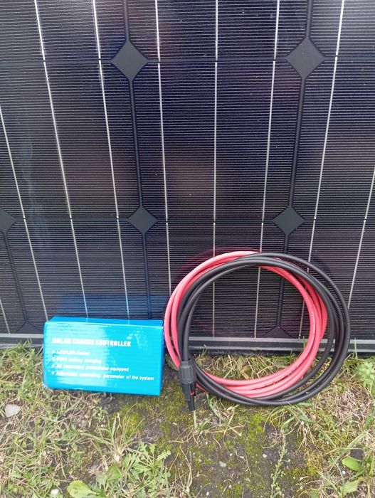 Zestaw fotowoltaiczny 12v przyczepa kempingowa działka kamper garaż