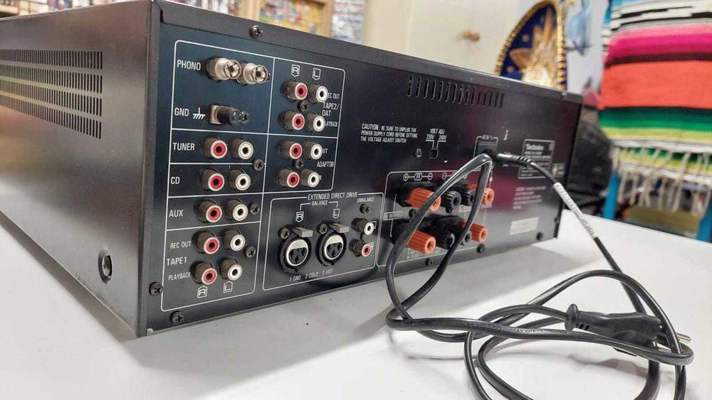 Amplificador technics modelo Su-vx800