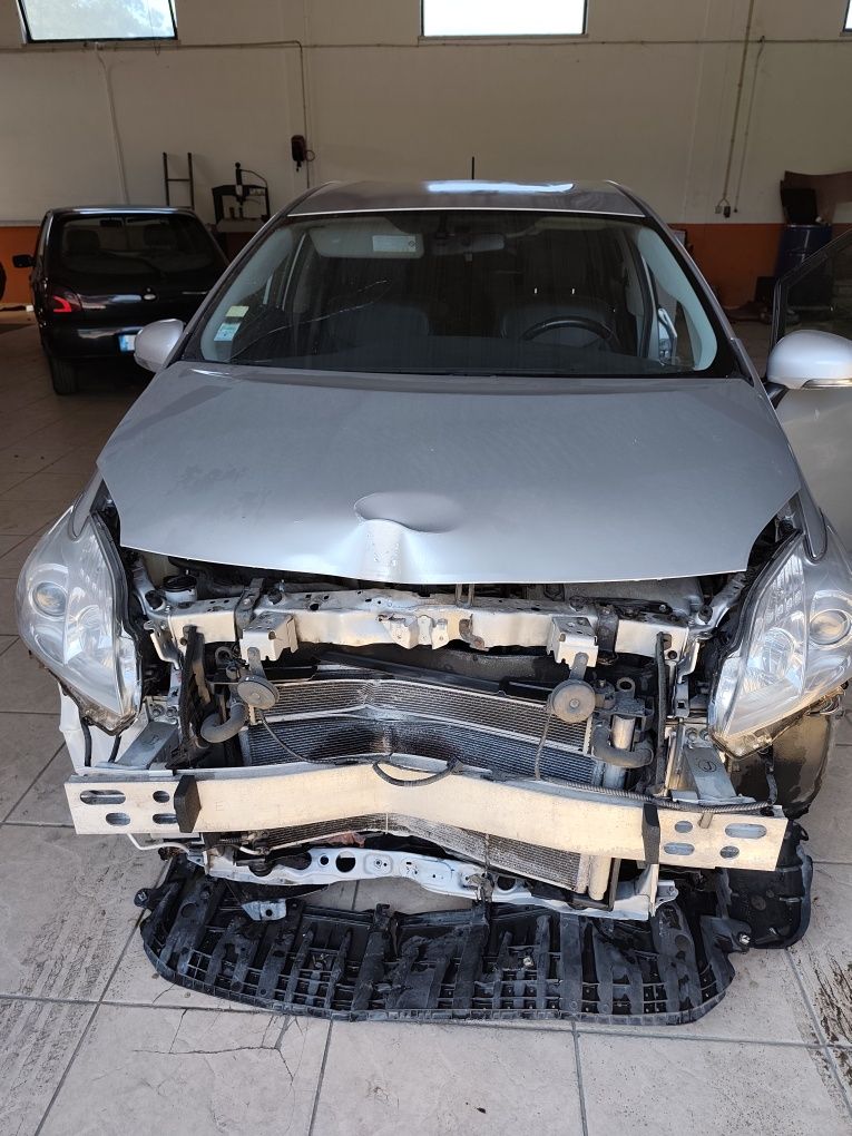 Toyota Prius de 2012 fácil reparação