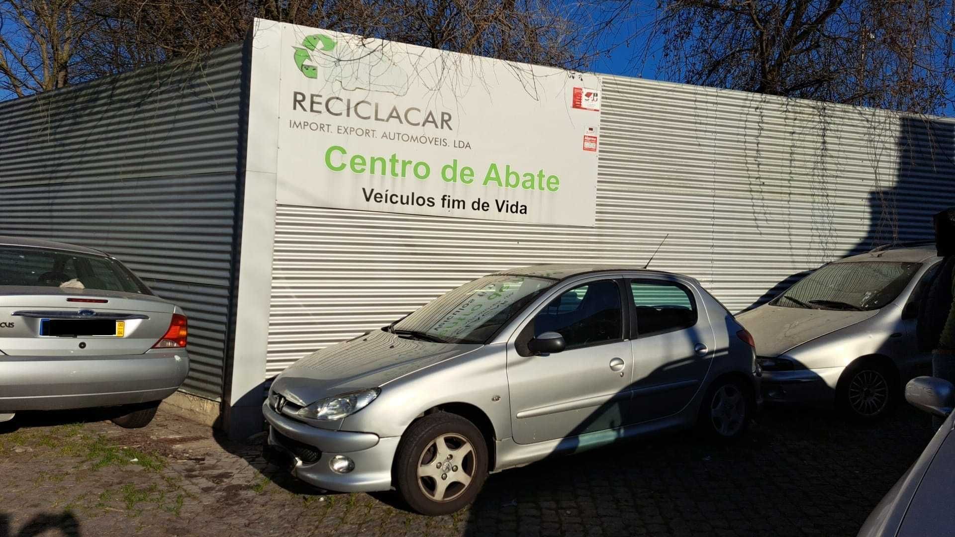 PEUGEOT 206 Hatchback (2A/C) 1.1 8v i Gasolina (60 cv / 44 kW, de 2005