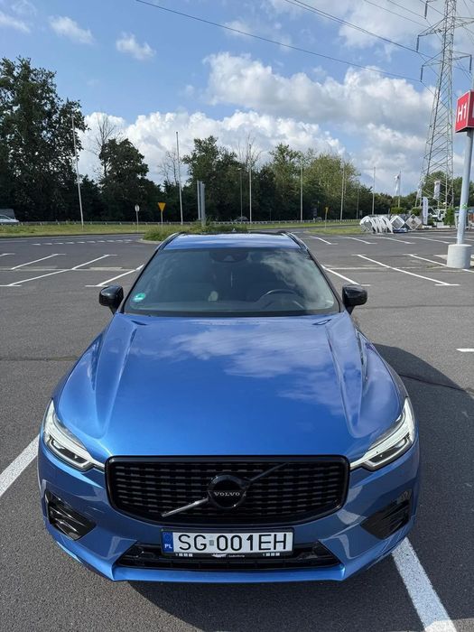 Volvo XC 60 Black Edition 1-ręka Full ASO Harman Kardon 21" Kamera Martwe Pole TOP