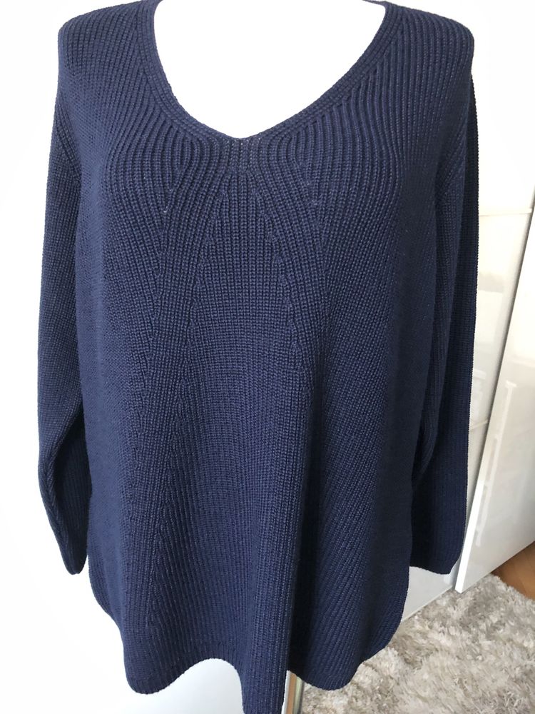 Granatowy gruby ciepły sweter 50% wełny 50|52