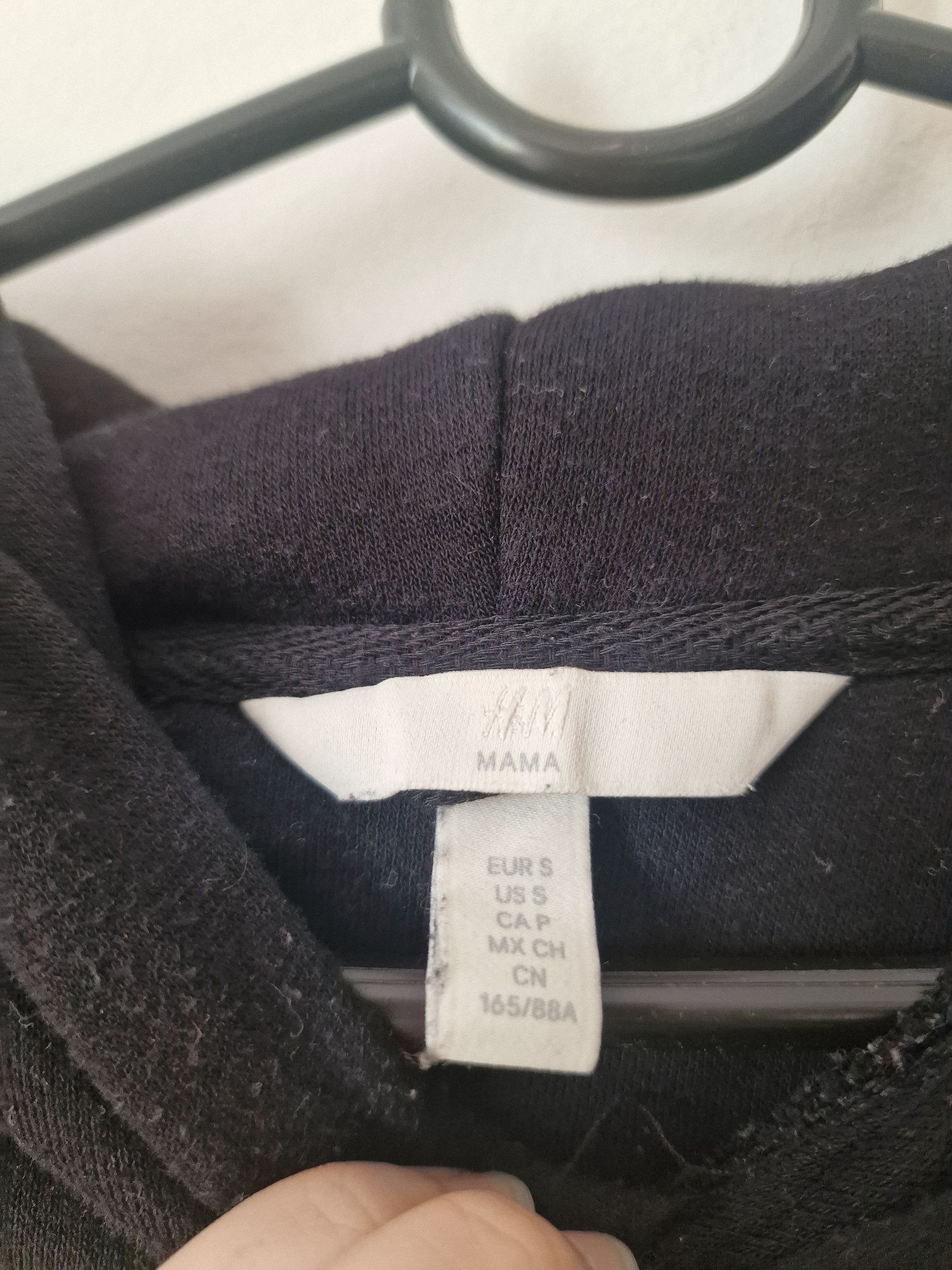 Czarna bluza z kapturem H&M