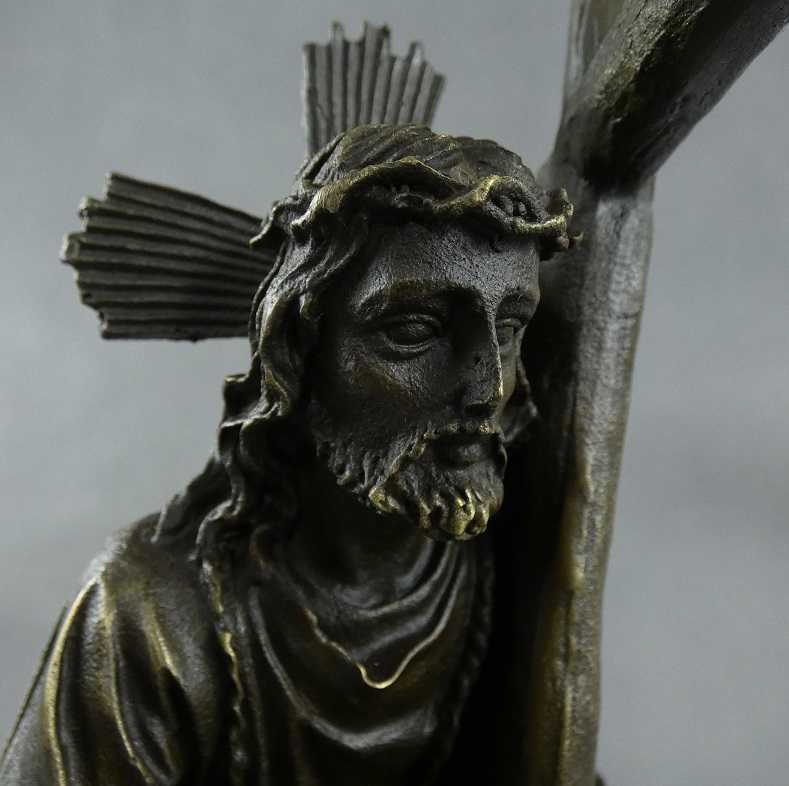 JEZUS Chrystus dźwigający krzyż figura rzeźba DROGA KRZYŻOWA sygnowany