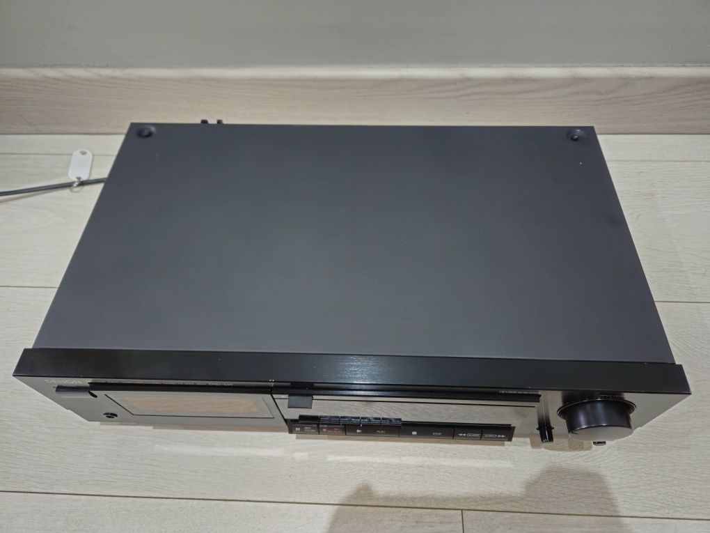 Magnetofon deck odtwarzacz kasetowy Denon Drm-540