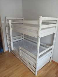 Dziecięce łóżko piętrowe z materacami
