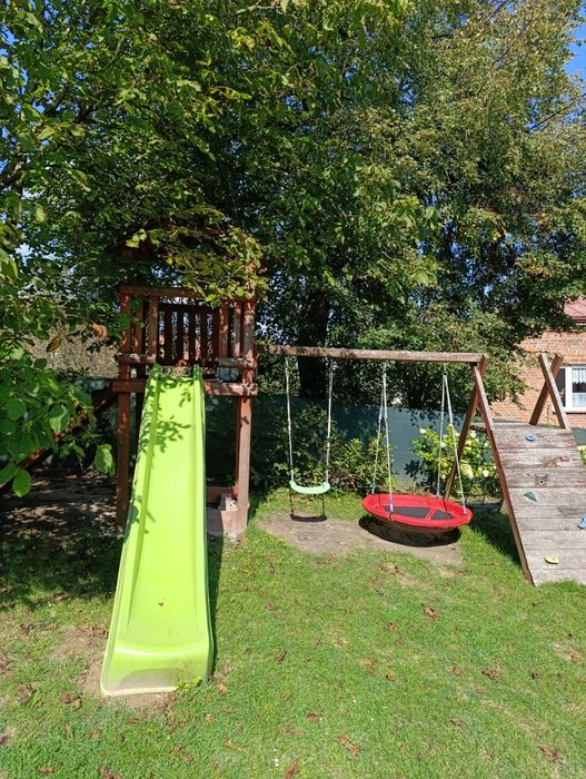 Sprzedam drewniany plac zabaw dla dzieci