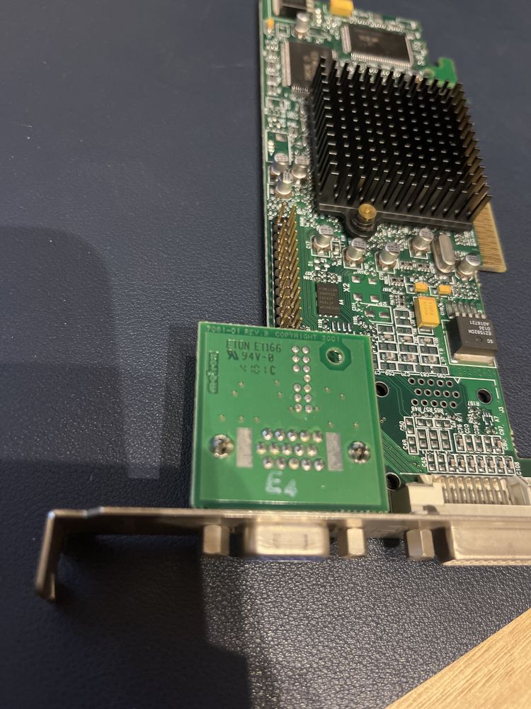 Karta graficzna  Retro PC AGP Matrox G550 DVI VGA 32MB