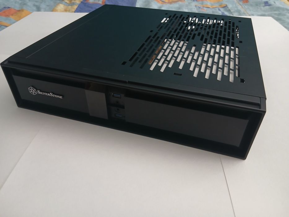 Корпус SilverStone SST-ML08B