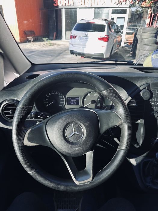 Mercedes Vito 447