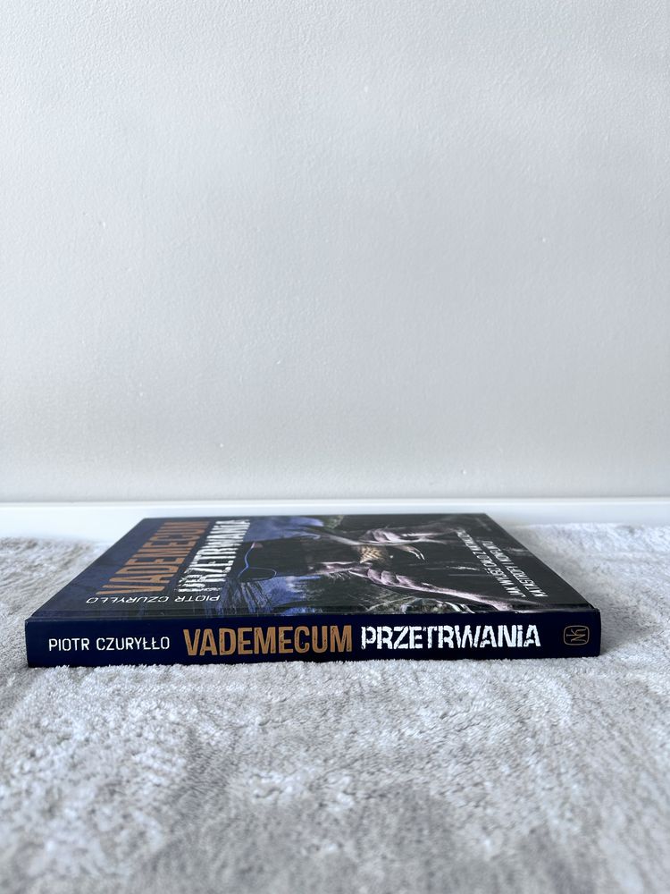 Vademecum przetrwania – Piotr Czuryłło – Nowa książka