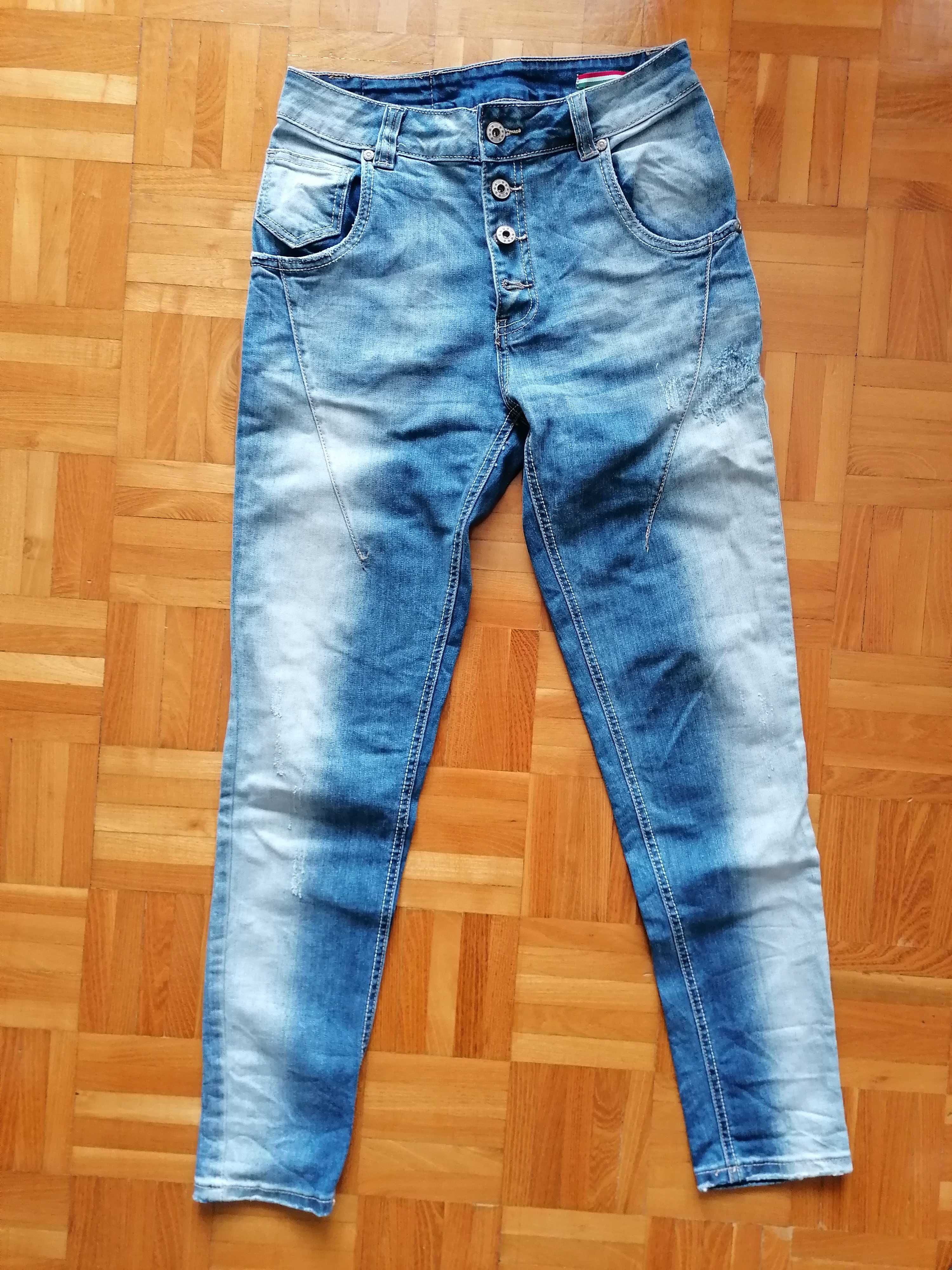 Spodnie damskie włoskie rozm. S jeans boyfrendy