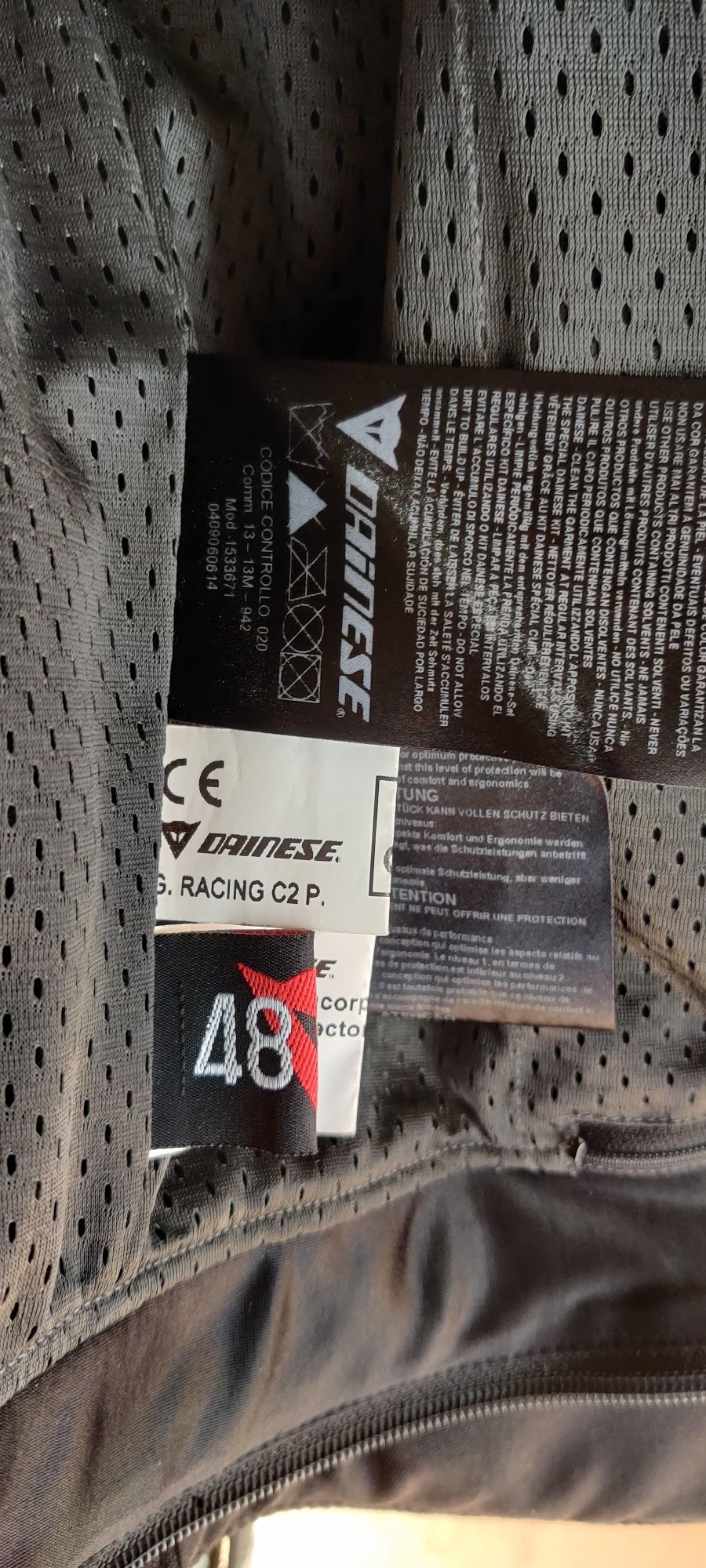 Casaco de cabedal Dainese tamanho 48