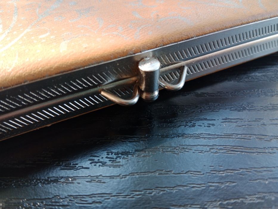 Stylowe Etui Na Okulary z PRL-u – Idealne Dla Miłośników Retro!