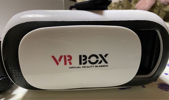 Продам VR BOX с пультом упраления новый