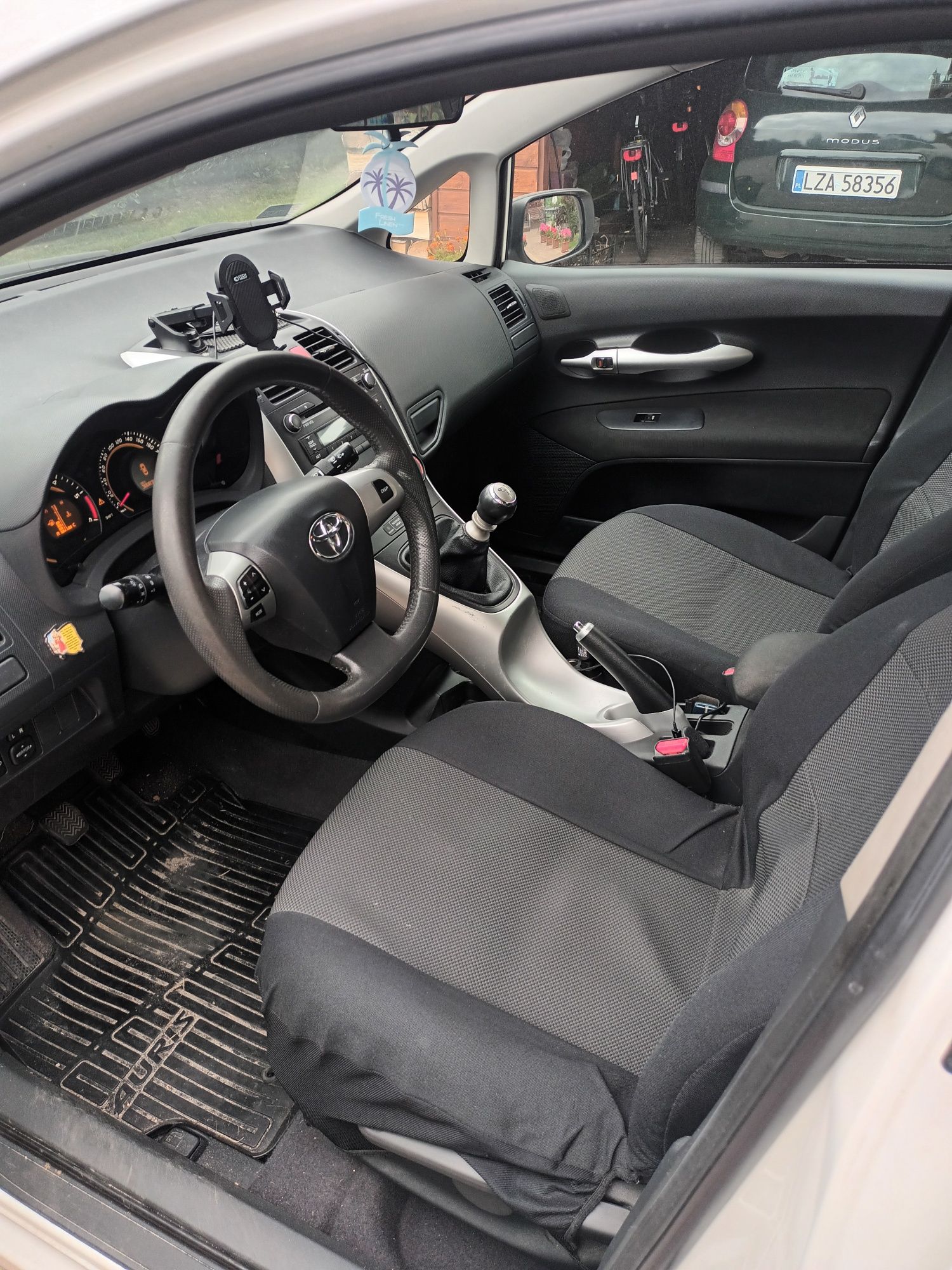 Toyota Auris 1.4D 2012r