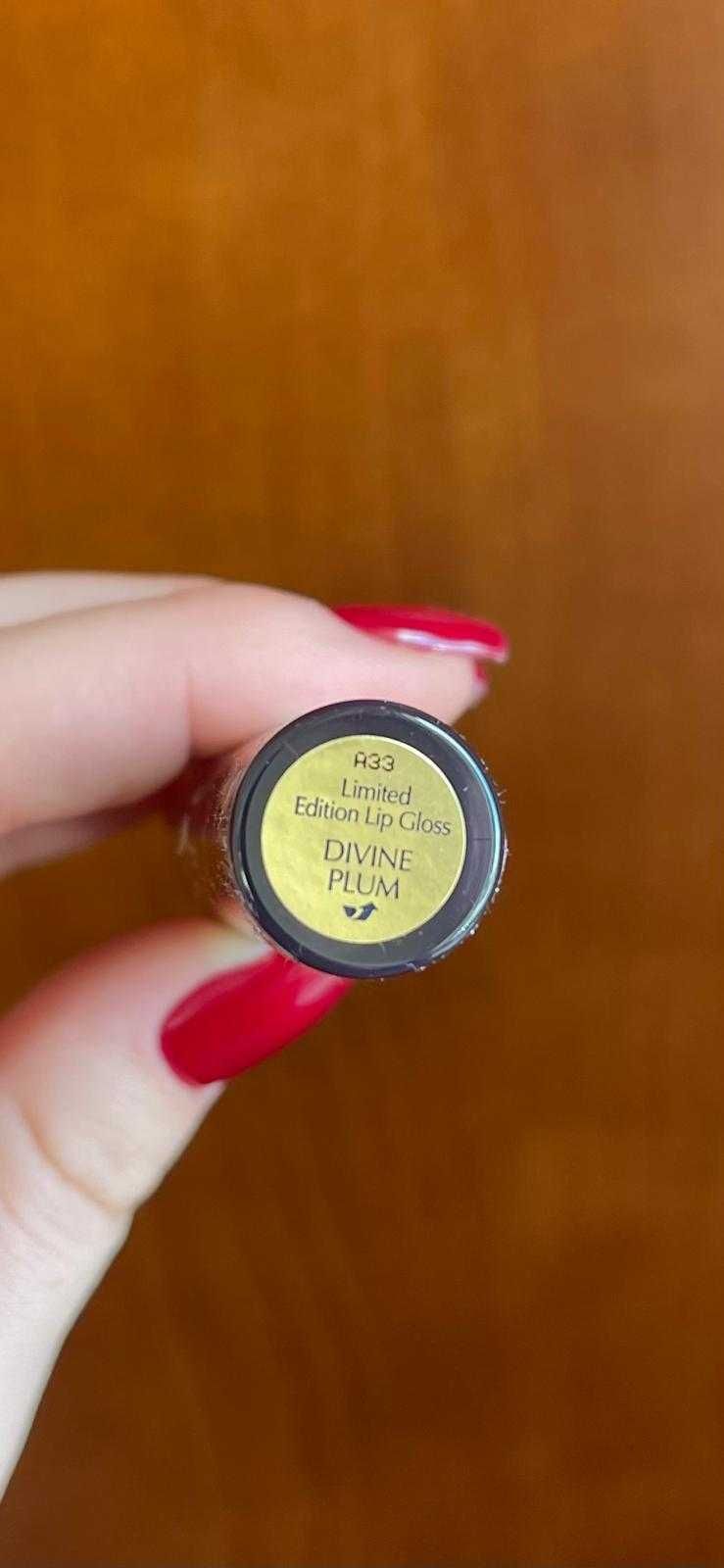 Pomadka w płynie Estee Lauder,  Divine Plum