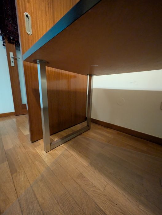 Secretária / Mesa IKEA VIKA AMON