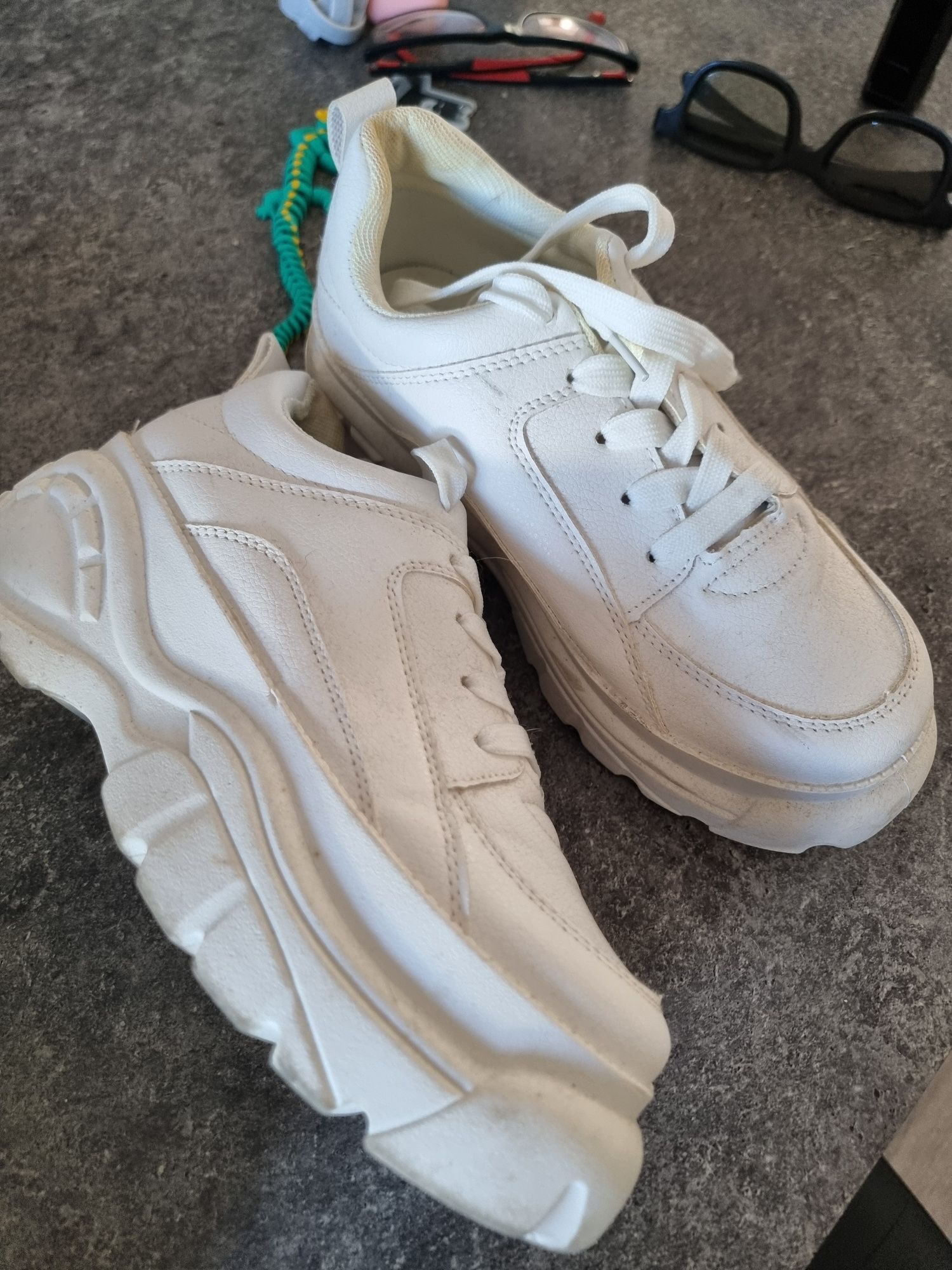Tenis seaside brancos