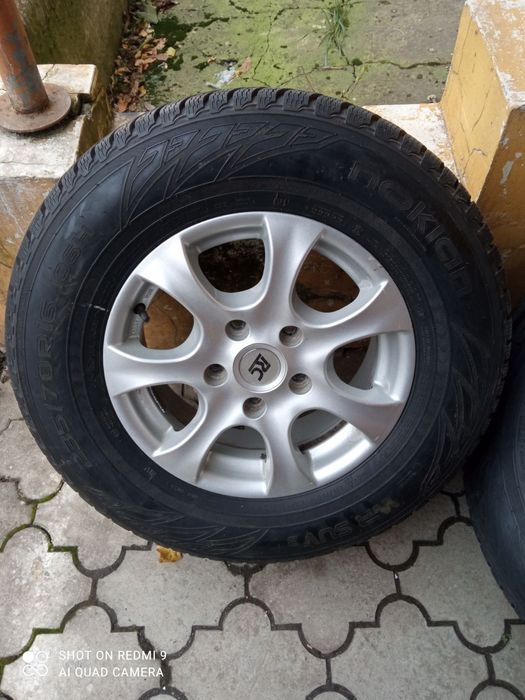 Зимние шины NOKIAN WR SUV3 235/70 r16 на дисках  Ssang Yong