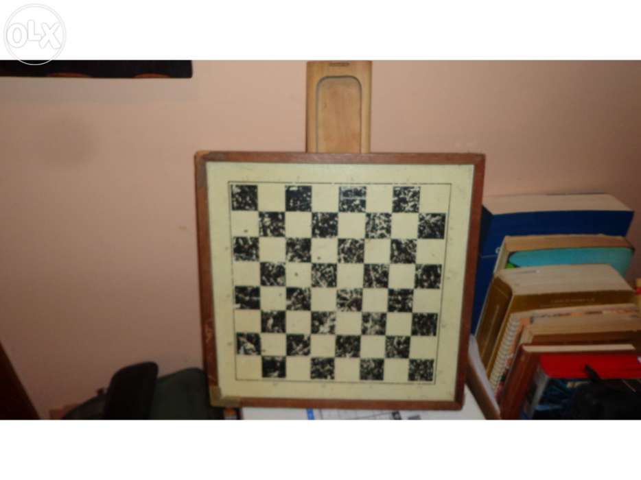 Tabuleiro de Xadrez/Damas e do jogo do Galo