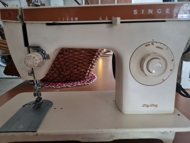 Máquina de costurar Singer
