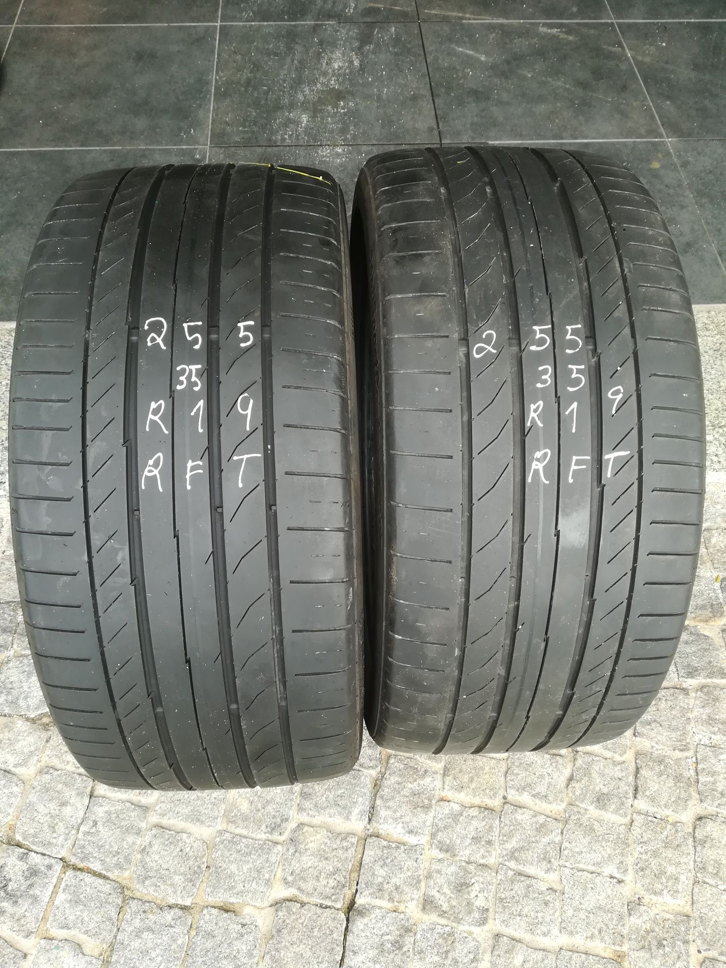 2 pneus 255 35 r19 Runflat continental