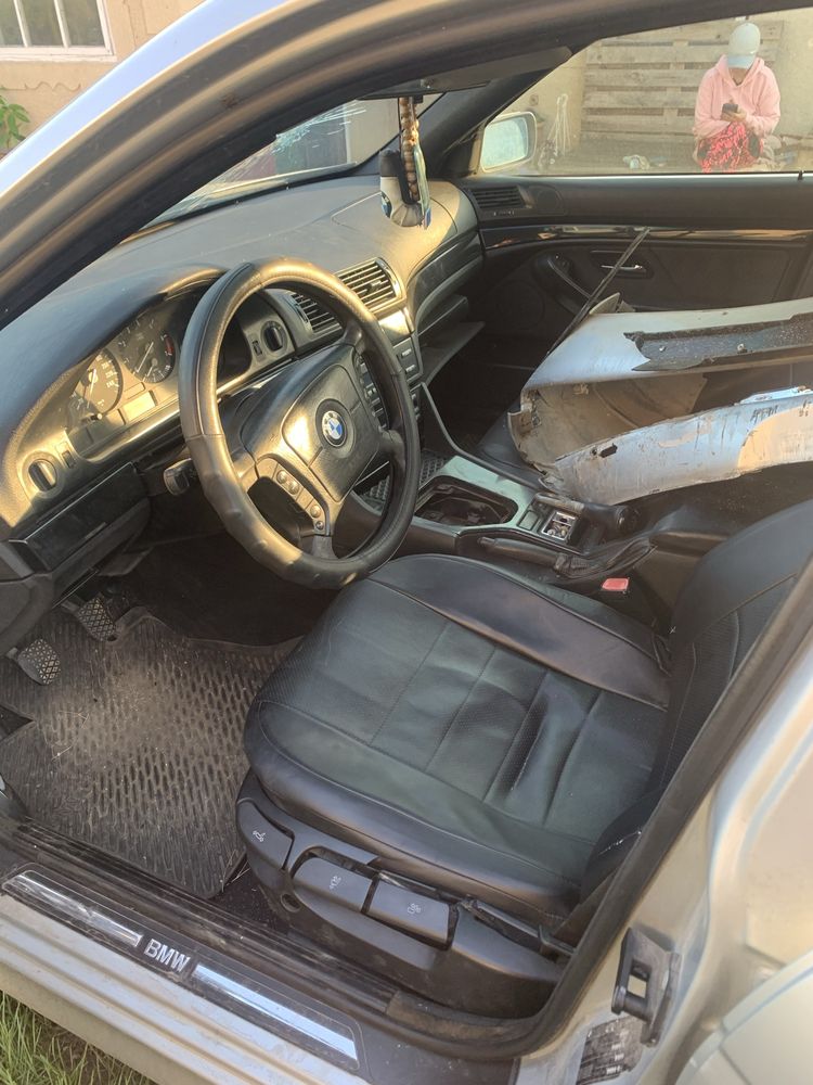 Продам  BMW 5   .