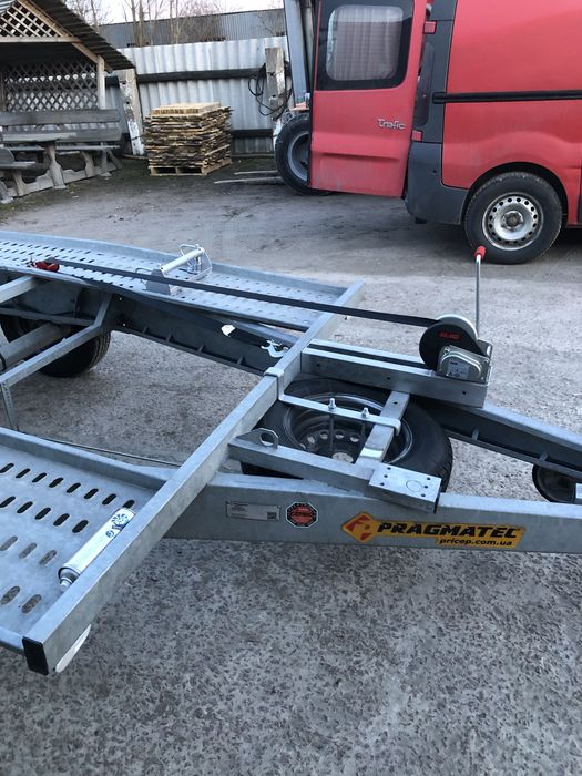 Продам майже новий лафет , лавета , евакуатор