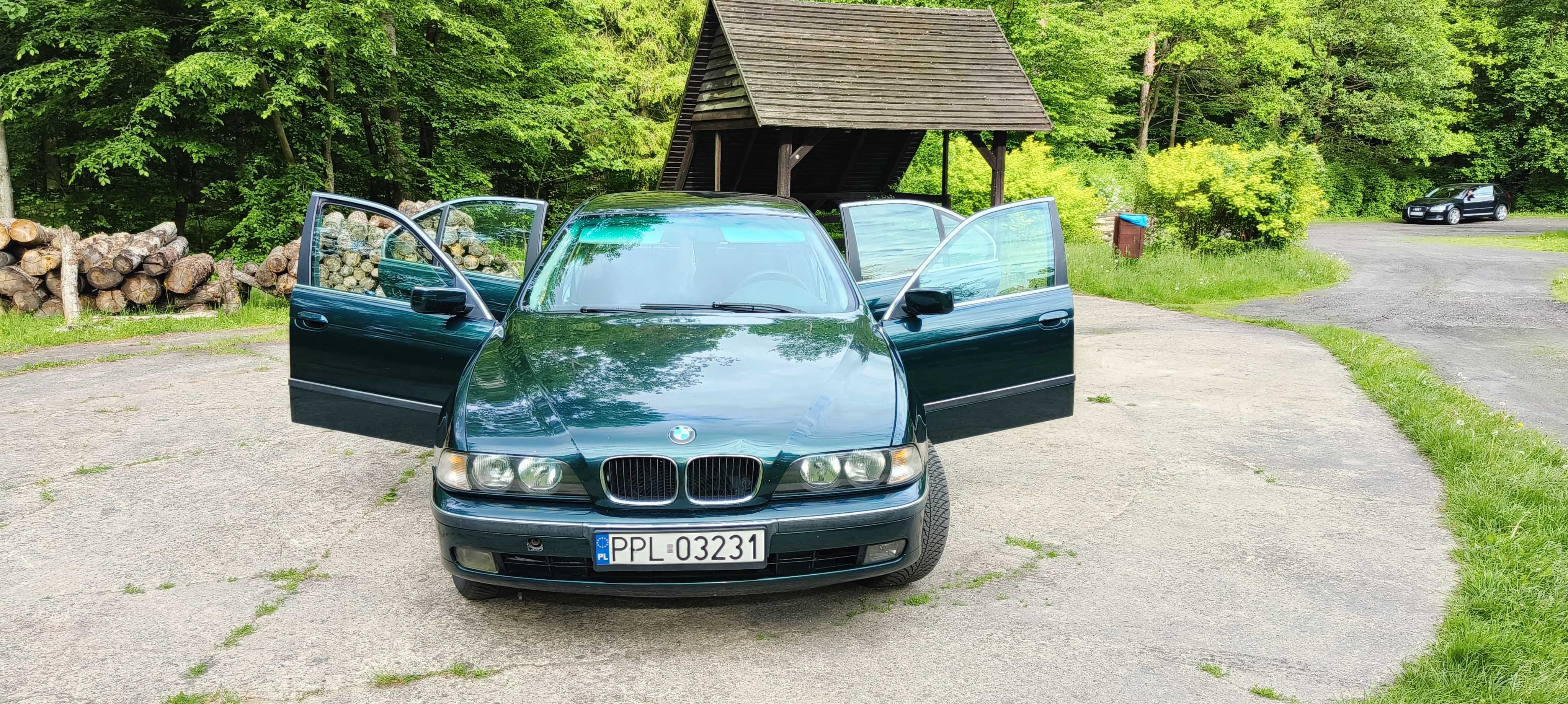 Samochód BMW e39 520i