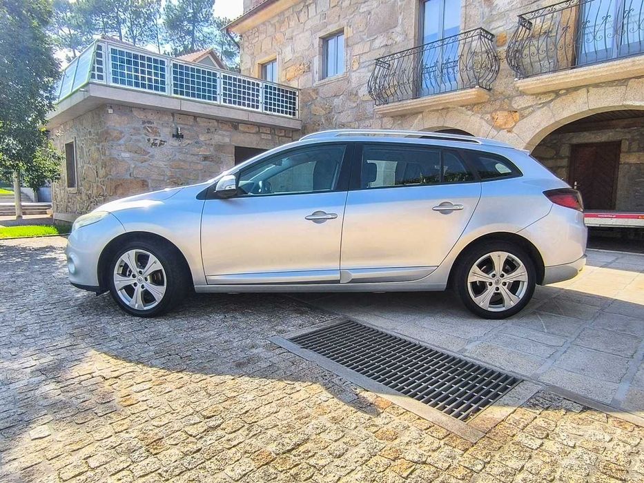 Renault Mégane Break Sport Tourer 1.5 DCI 110cv *Cx 6 Velocidades*