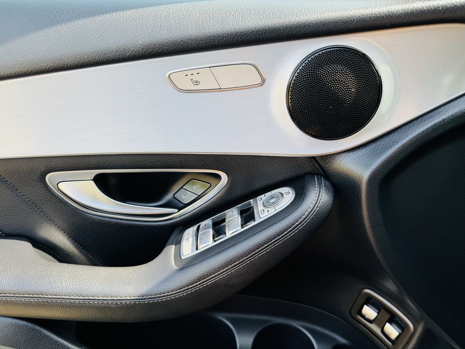 Mercedes-Benz GLC 250D 4Matic 2018р Official