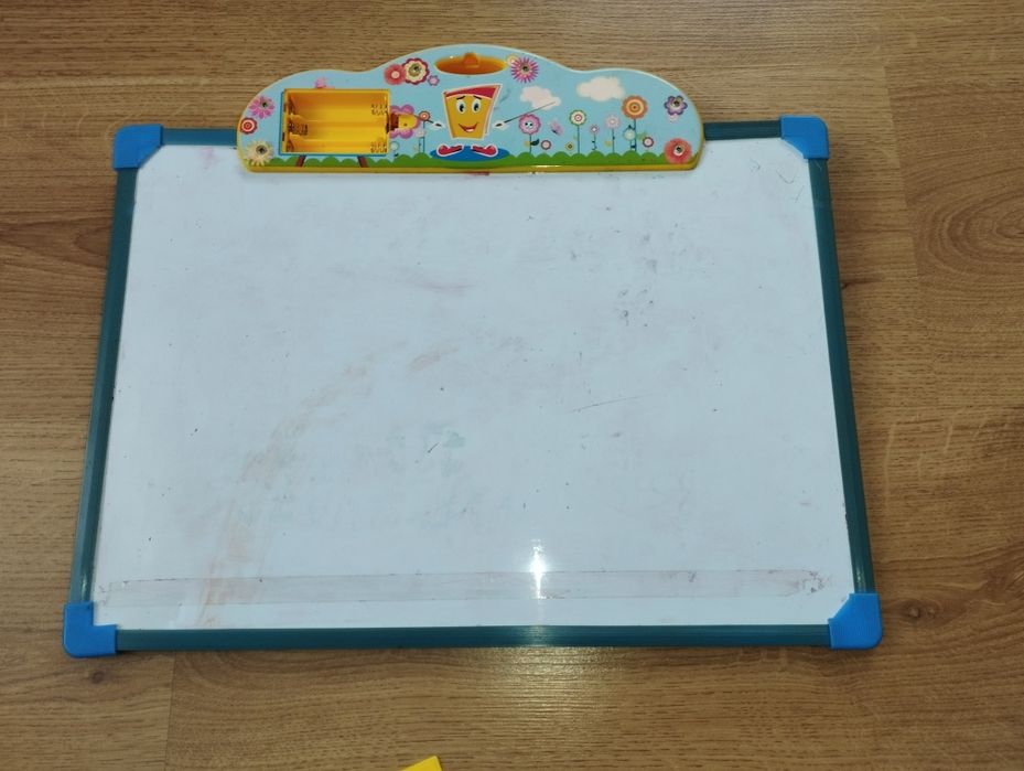 Інтерактивна дошка 2в1