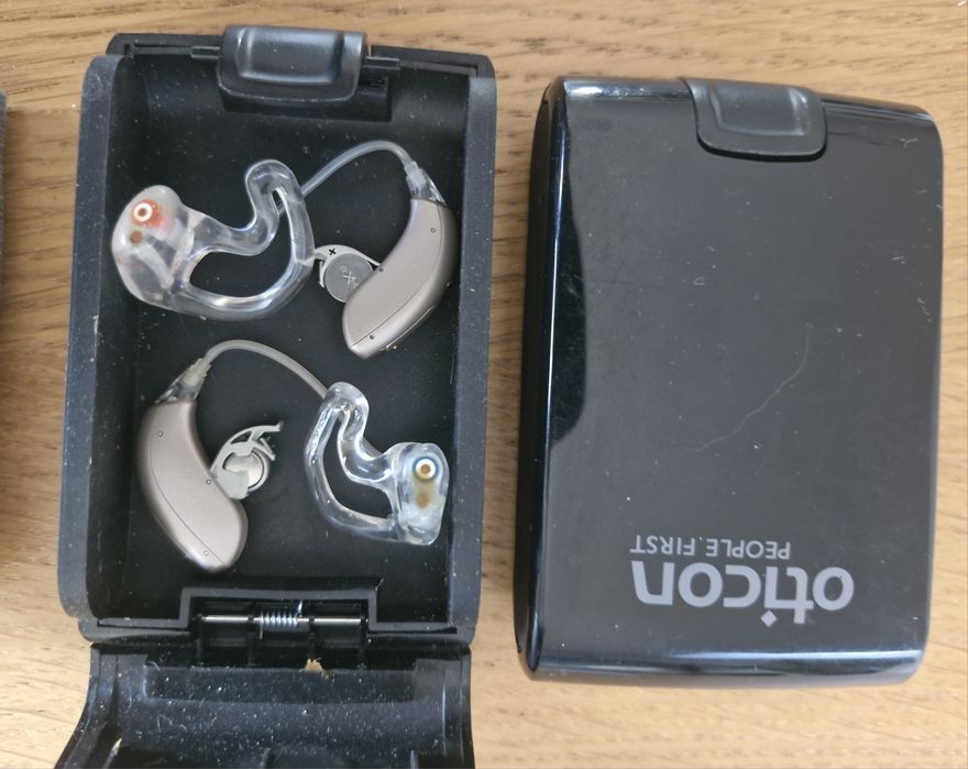 Aparat słuchowy - Oticon