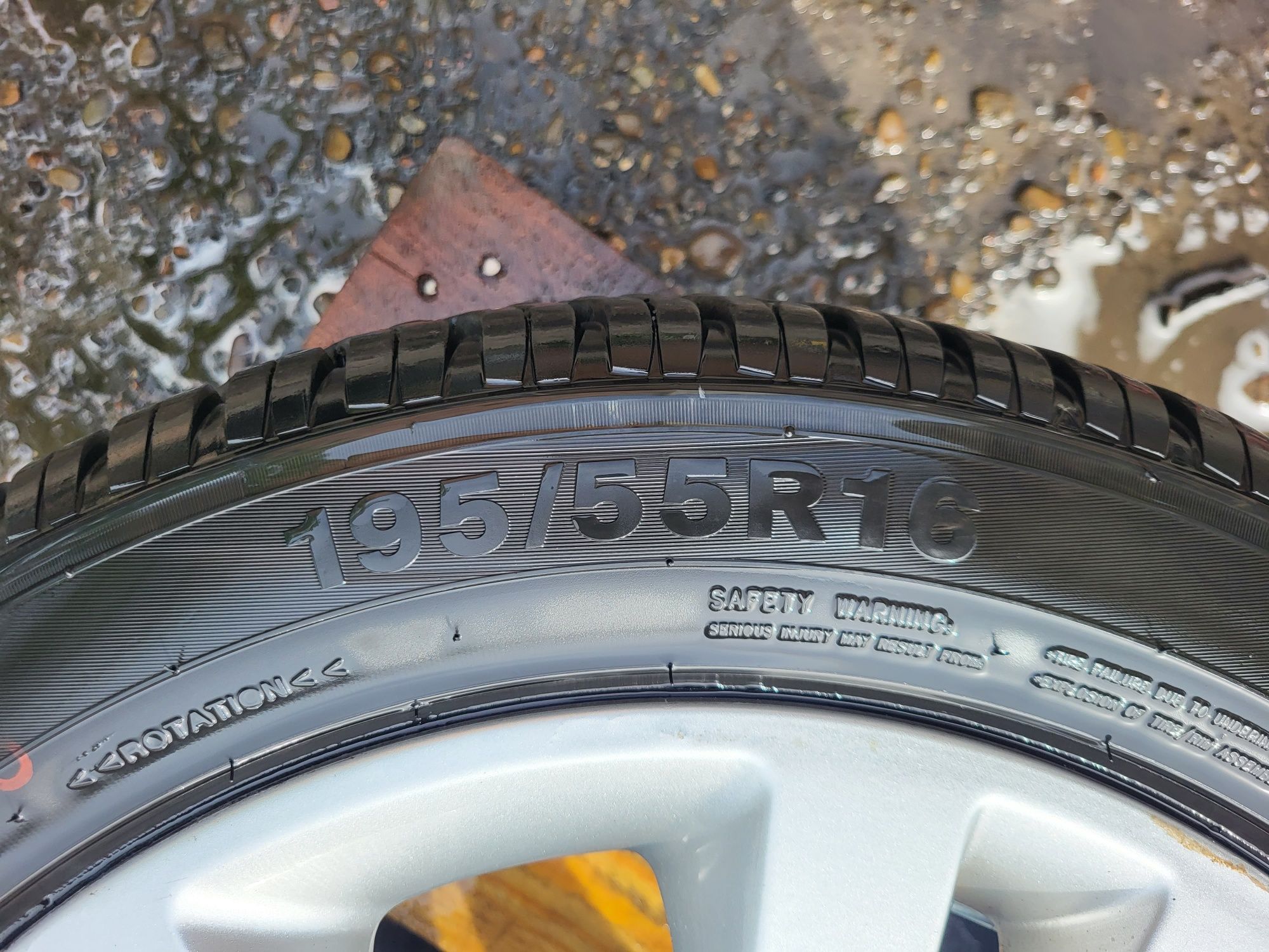 Шини з дисками комплект Opel 195/55r16