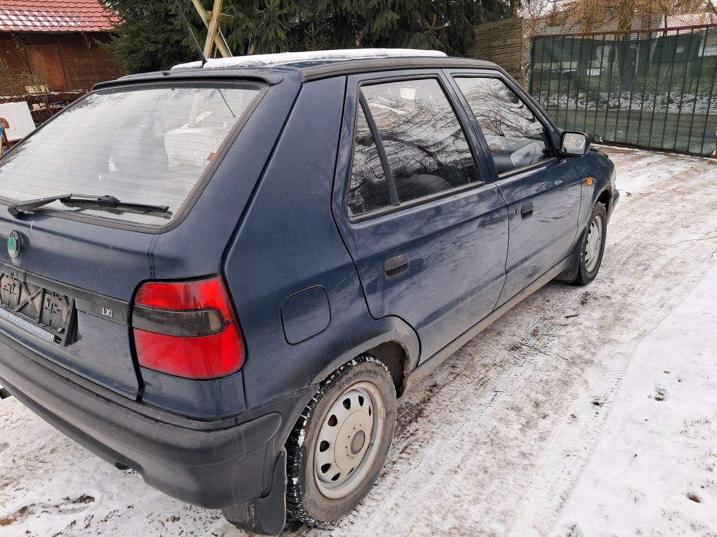 Skoda Felicia 1.3 1.6 maska zderzak lampy