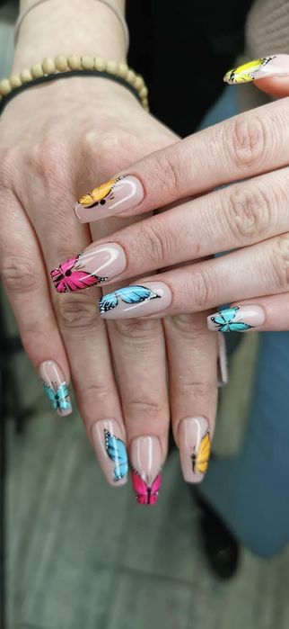 Stanowisko manicure/pedicure/inne zabiegi do wynajęcia. W cenie media.