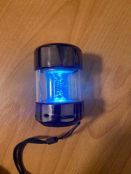 Мобильная колонка auvisio с Bluetooth, световыми светодиоднымиSWEPT.