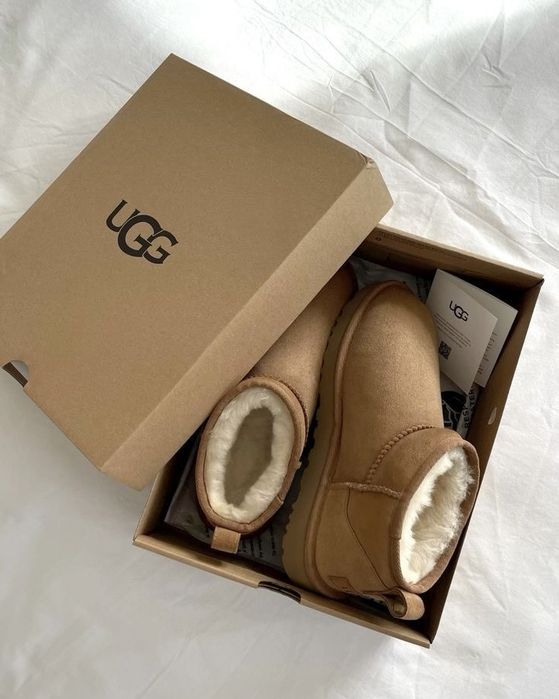 Жіночі UGG Classic Ultra Mini