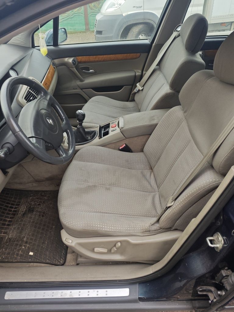 Wszystkie części Renault vel satis 2.2dci 150 koni