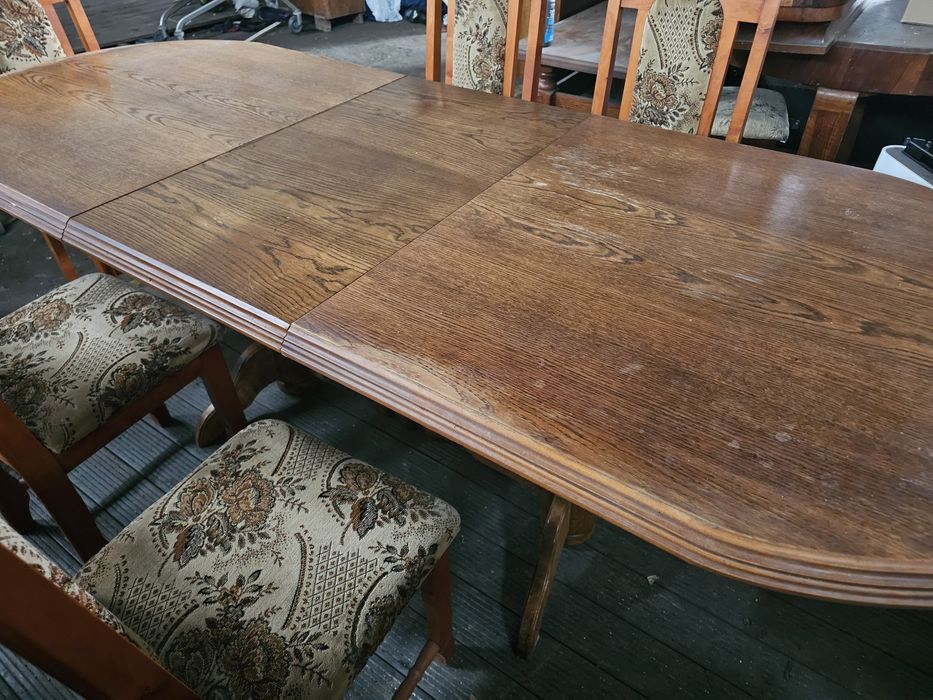 Stół rozkładany drewniany  6 krzeseł